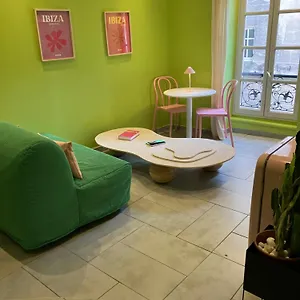 Ibiz'arles Apartment
