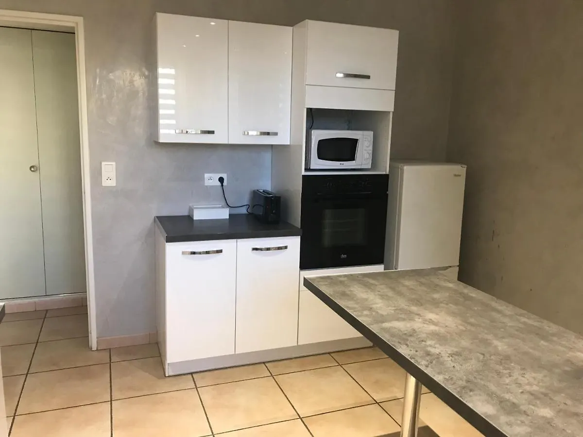 Residence Privee Calme 15 Min A Pied Du Centre Parking Gratuit Arles